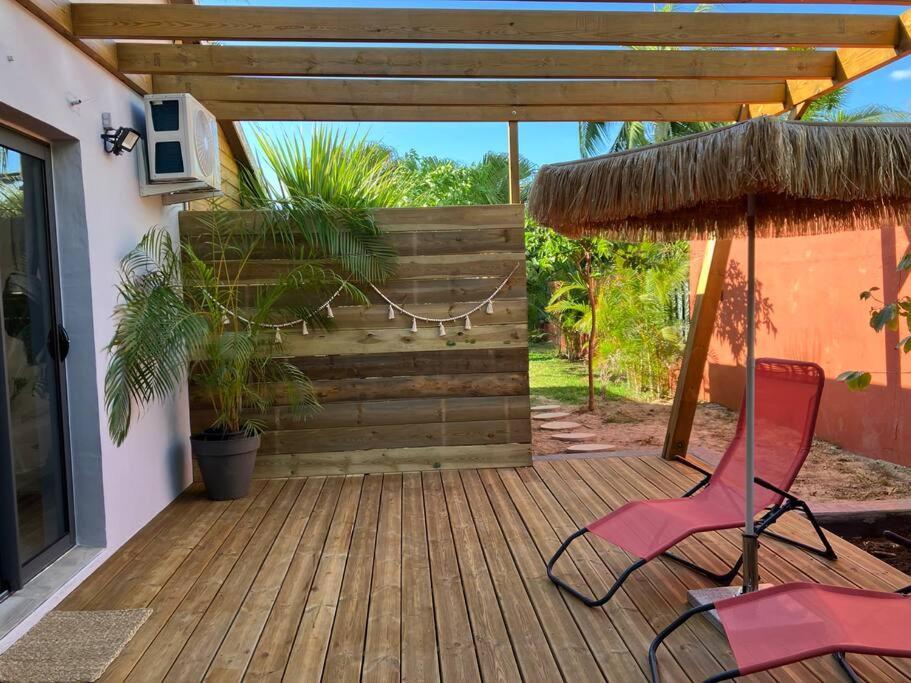 Kazacoco Bungalow A 5 Min A Pieds Du Lagon لا سالين لو باين المظهر الخارجي الصورة